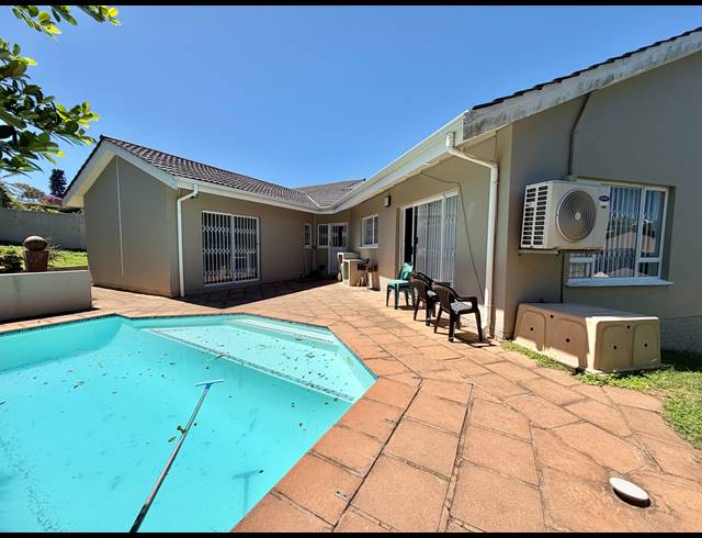 5 BEDROOM HOUSE FOR SALE IN BALLITO CENTRAL